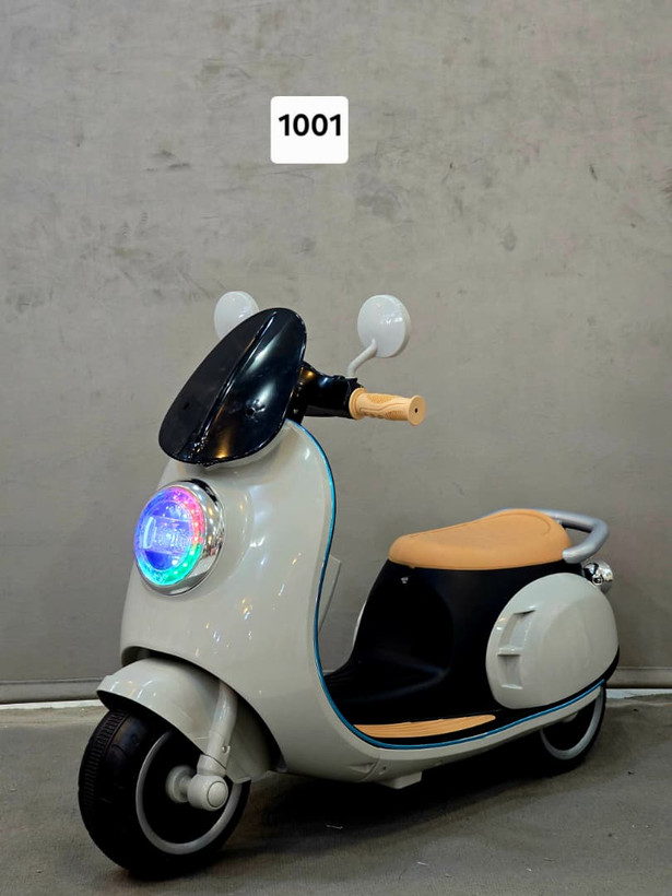 موتور شارژی وسپا کیدز کد W-03 برای خردسال و کودک